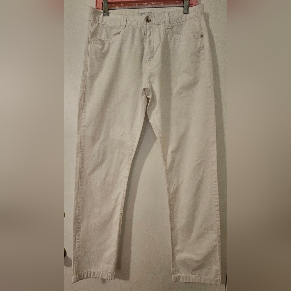 Calvin Klein Women's White Pants/Jumpsuit Slim Fit Jean Size 30x32